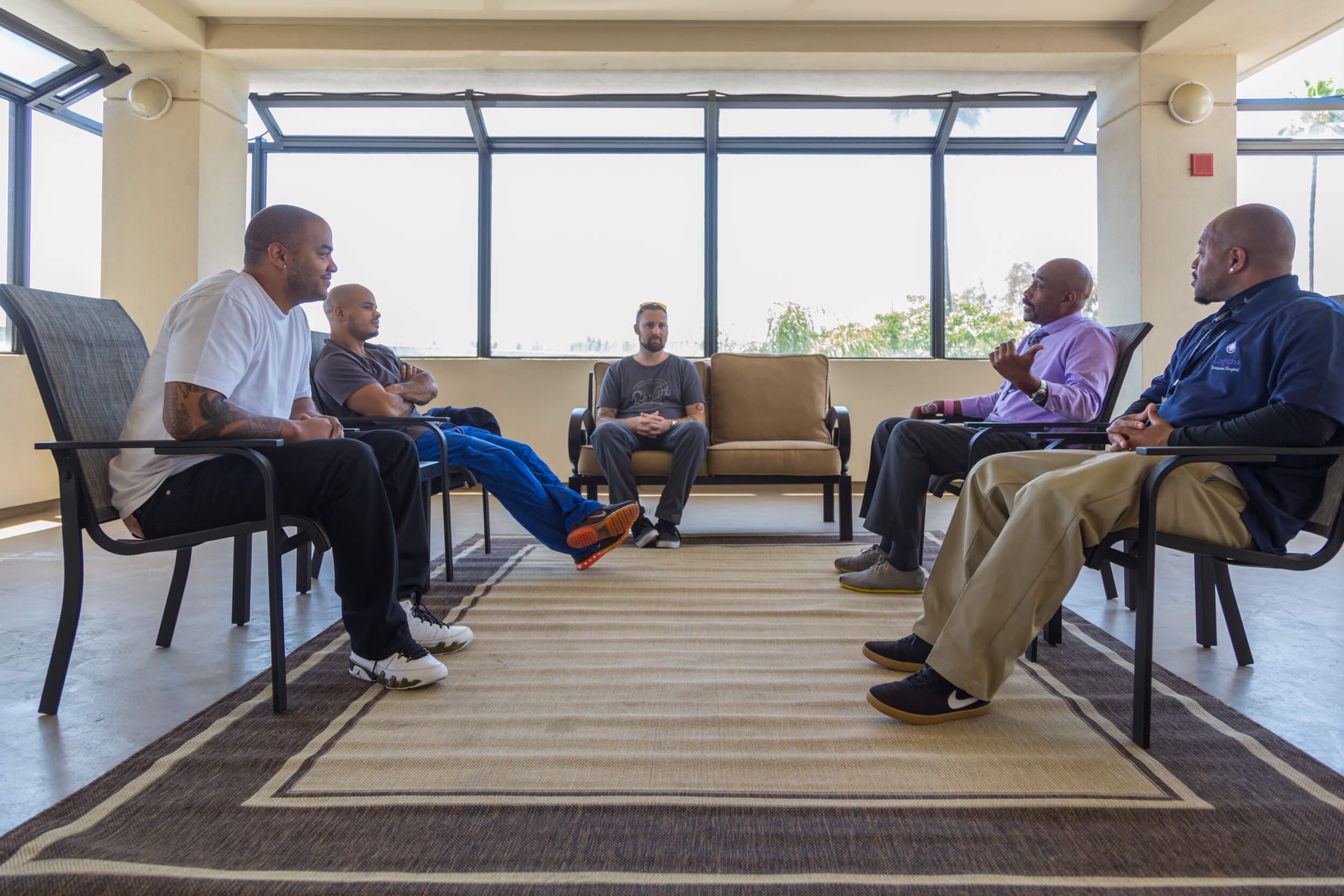 group therapy during 90 day rehab at laguna treatment center