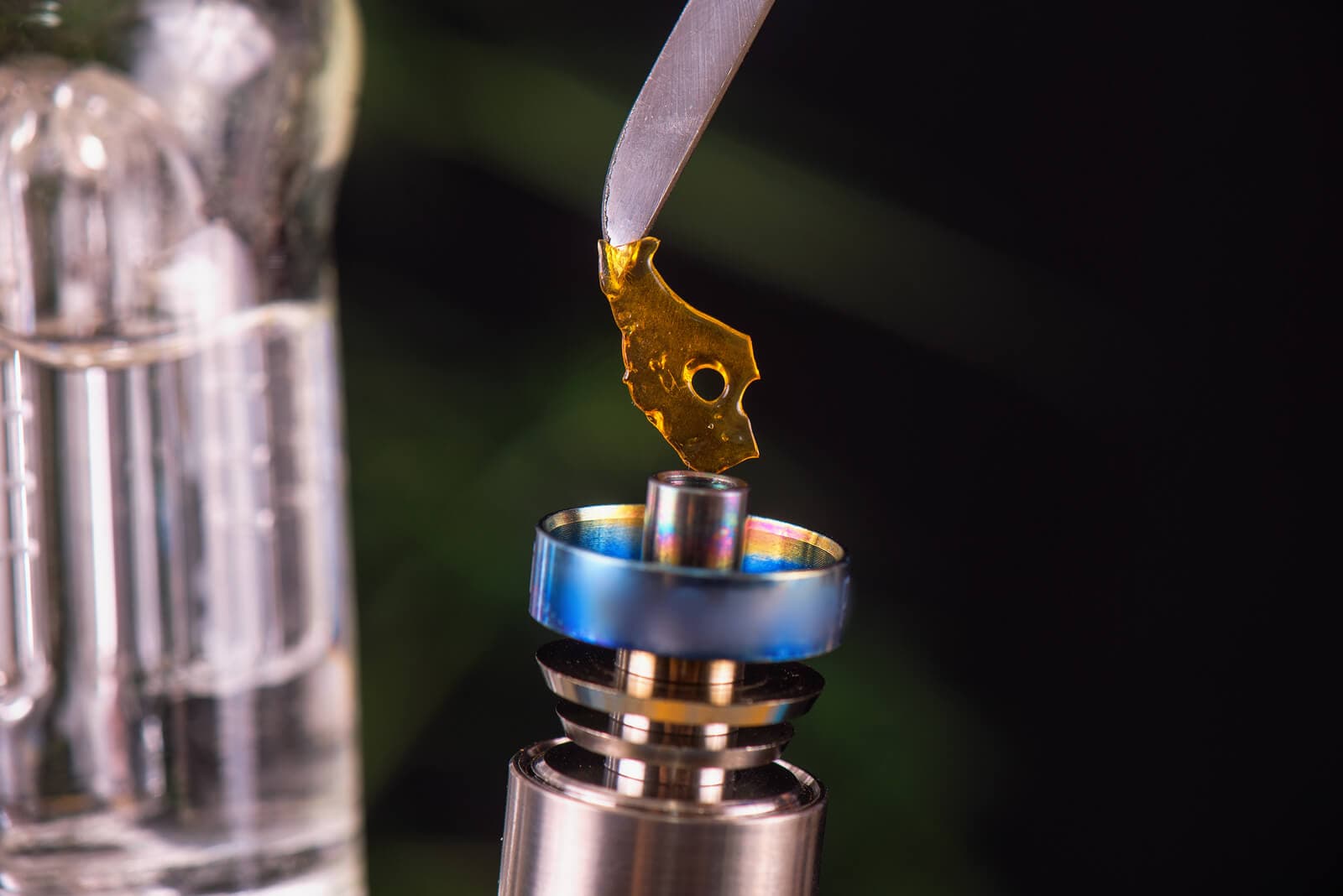 What is a Dab and How Is It Abused? Effects and Risks